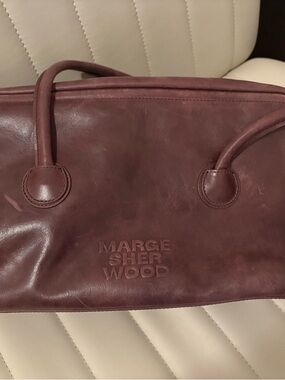 MARGESHERWOOD Boston bag in wine pull up